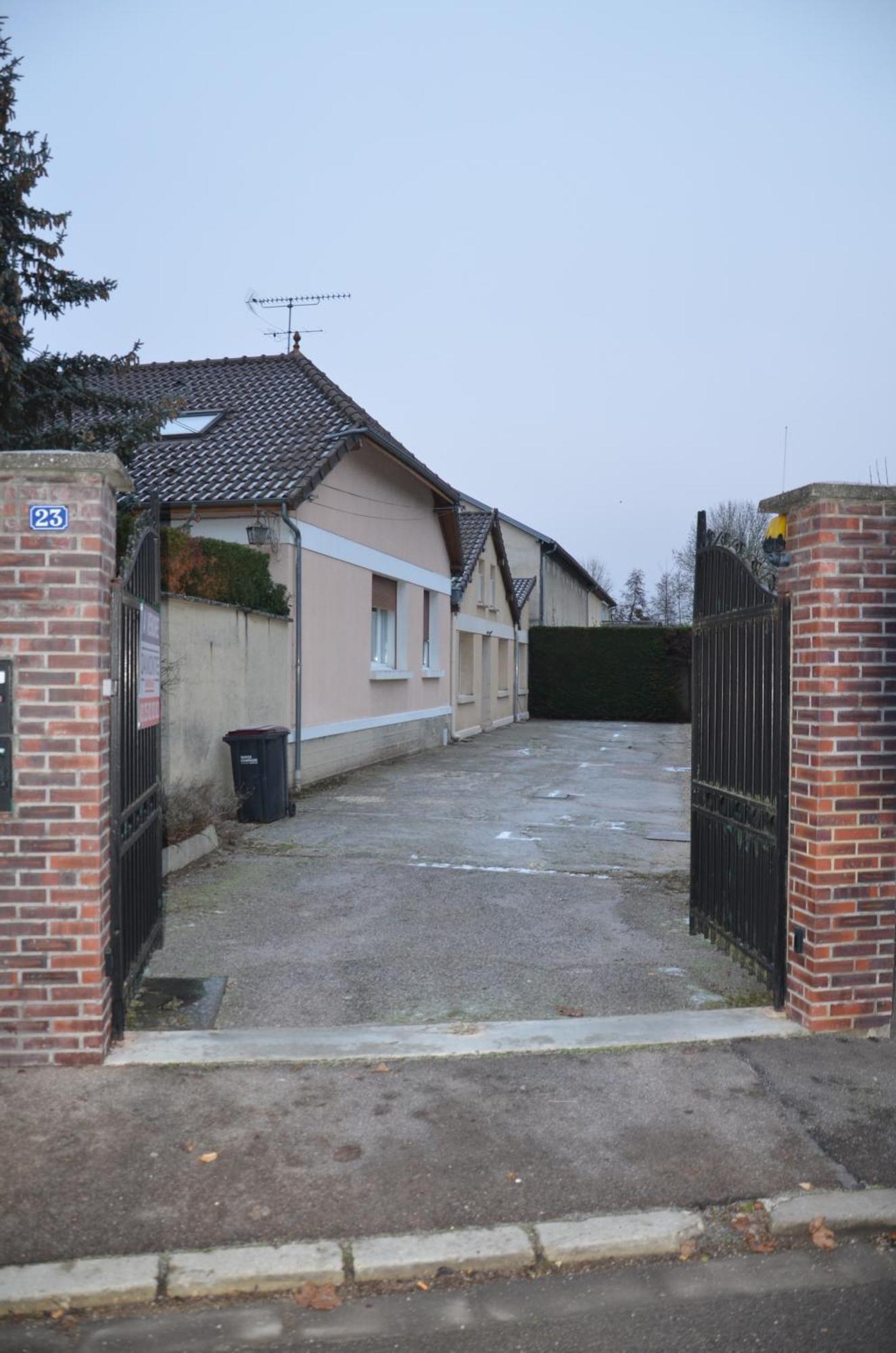 Le Cocon Troyen - 6-8P - 2 Parking Gratuits Appartement Troyes Buitenkant foto